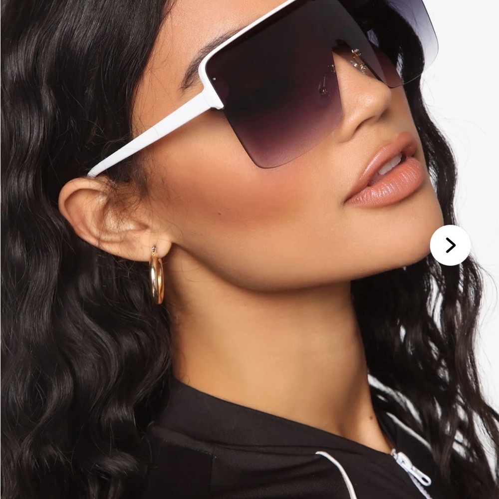 Sunglasses : L.A